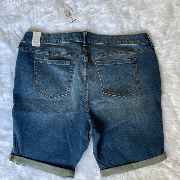 Brand New With Tags, Torrid Denim Short - Picture 5 of 7
